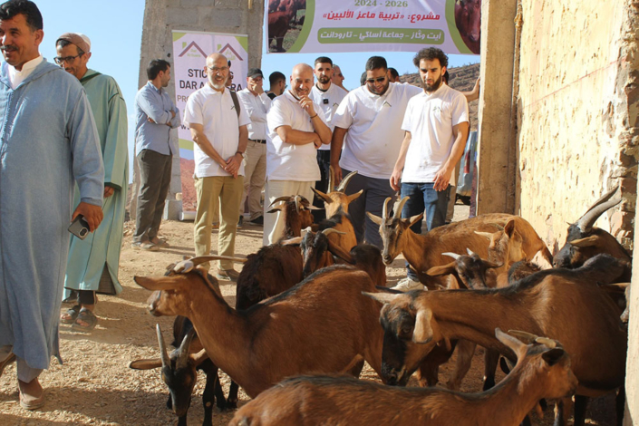 ait wakas geiten worden goedkeurende gadegeslagen door de delegatie van Dar Al Ousra